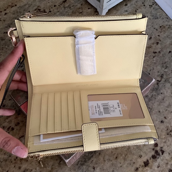 New 💖 jet set double zipper wallet wristlet - Picture 2 of 6